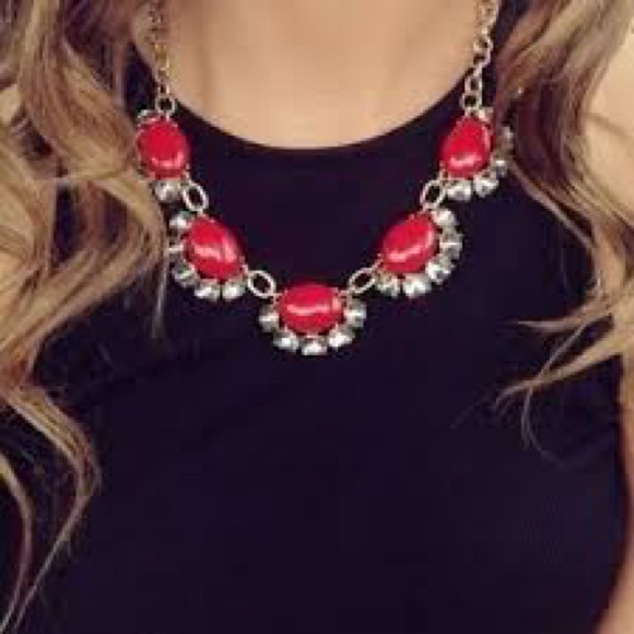 Stella & Dot Mae Necklace - Picture 3 of 3